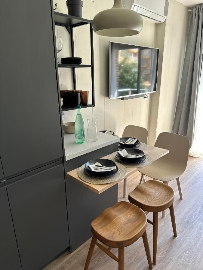 Minerva Estudio Suite La Biznaga , Beach And Pool เบนัลมาเดนา ภายนอก รูปภาพ