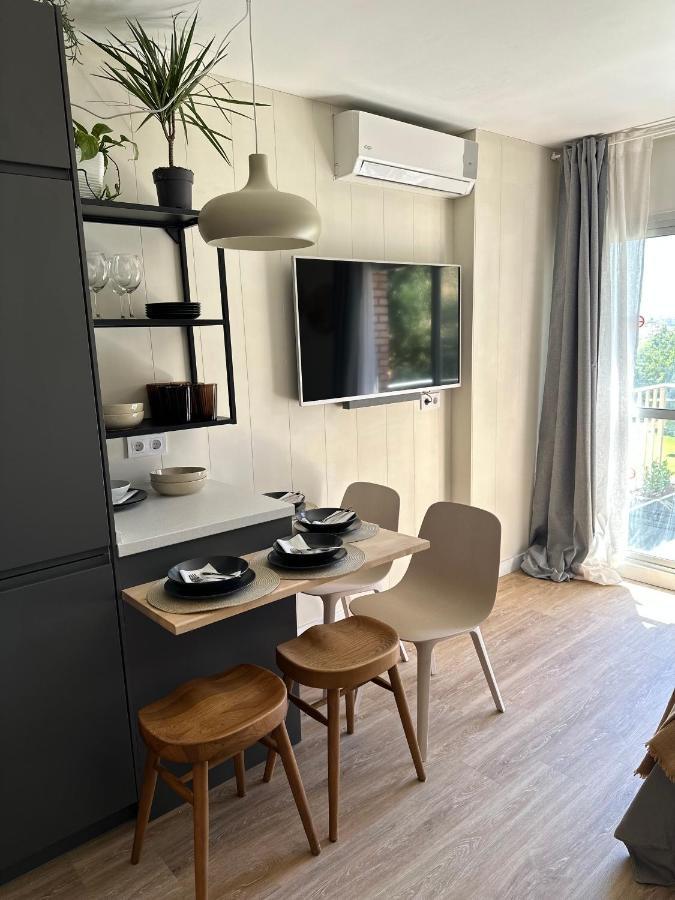 Minerva Estudio Suite La Biznaga , Beach And Pool เบนัลมาเดนา ภายนอก รูปภาพ